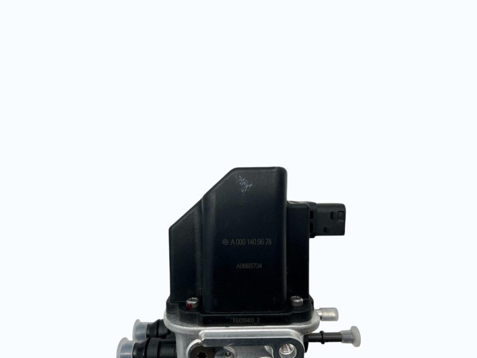 NEW Mercedes Benz AdBlue pump A0001409678