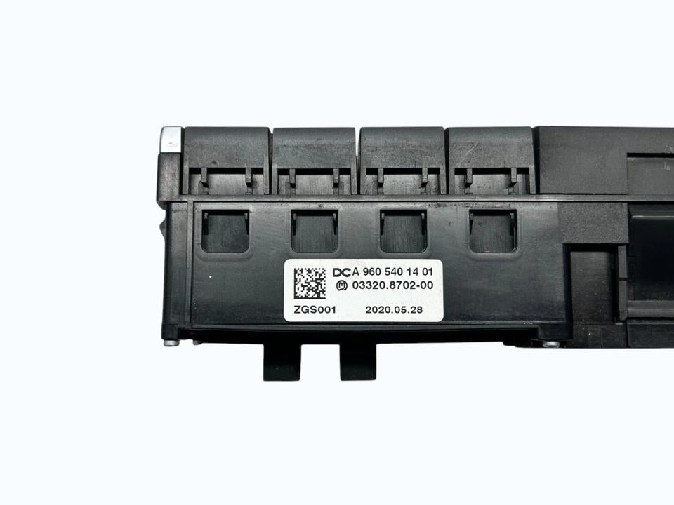Jungikliai kabinoje A9605401401 Mercedes-Benz Trucks ACTROS MP4 / MP5 2020
