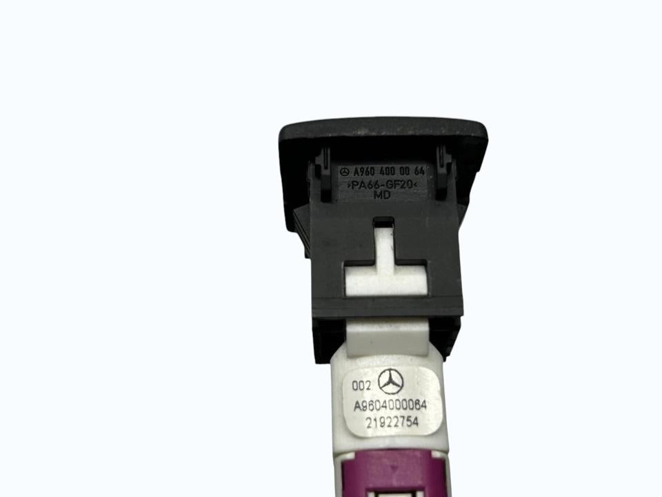 Датчики / переключатели A9608200296 USB Mercedes-Benz Trucks ACTROS MP4 / MP5 2018