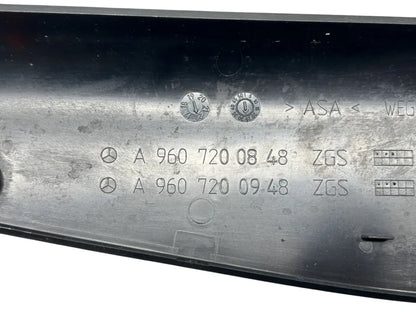 Облицовка/защитная накладка A9607200848 door cover Mercedes-Benz Trucks ACTROS MP4 / MP5 2020